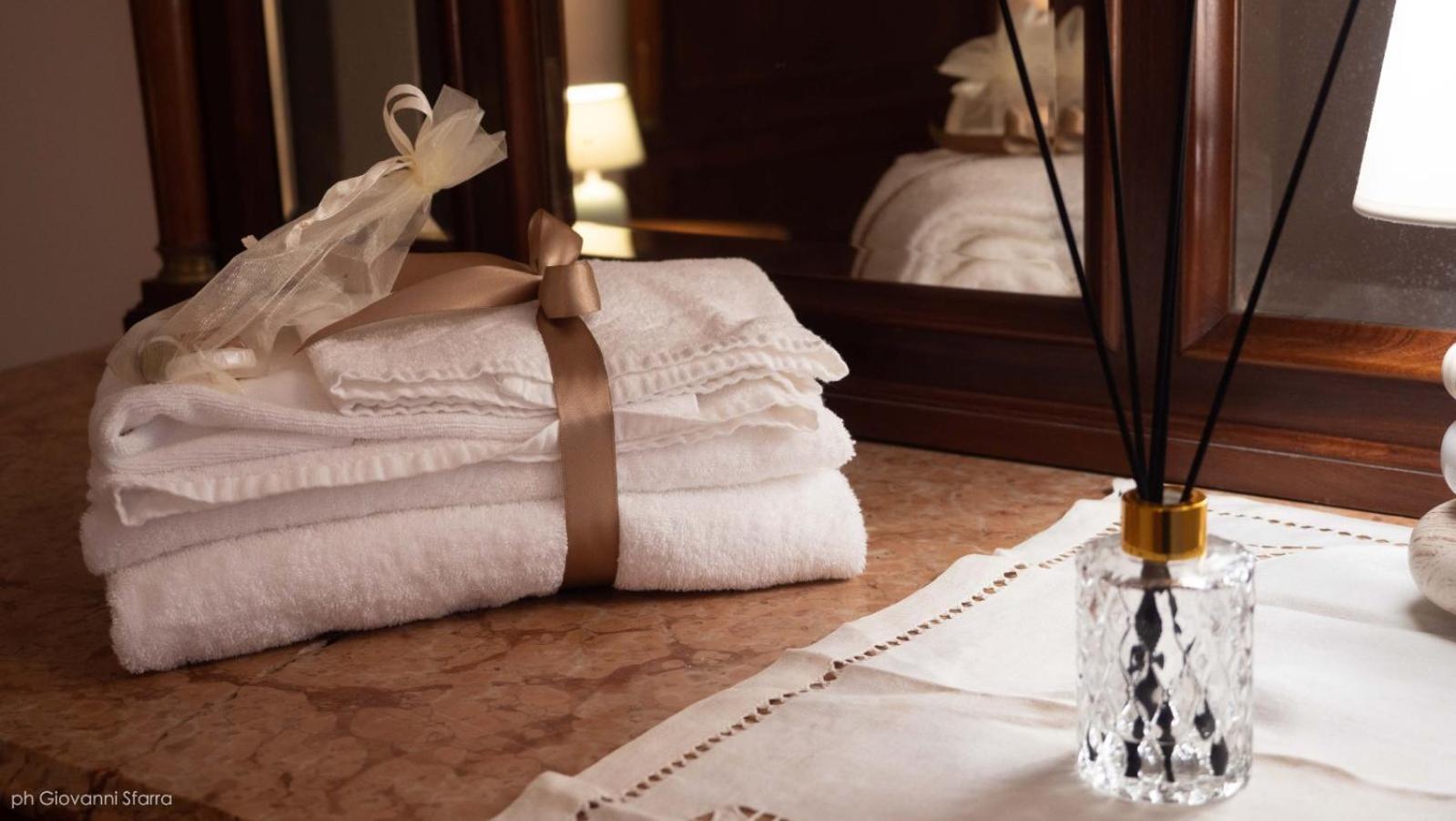 Roio Palazzo Palitti B&B 외부 사진